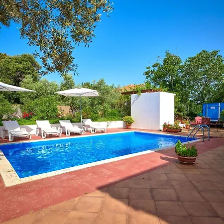 Bastianich Mit Grossem Garten Und Pool By Interhome Vikendica
